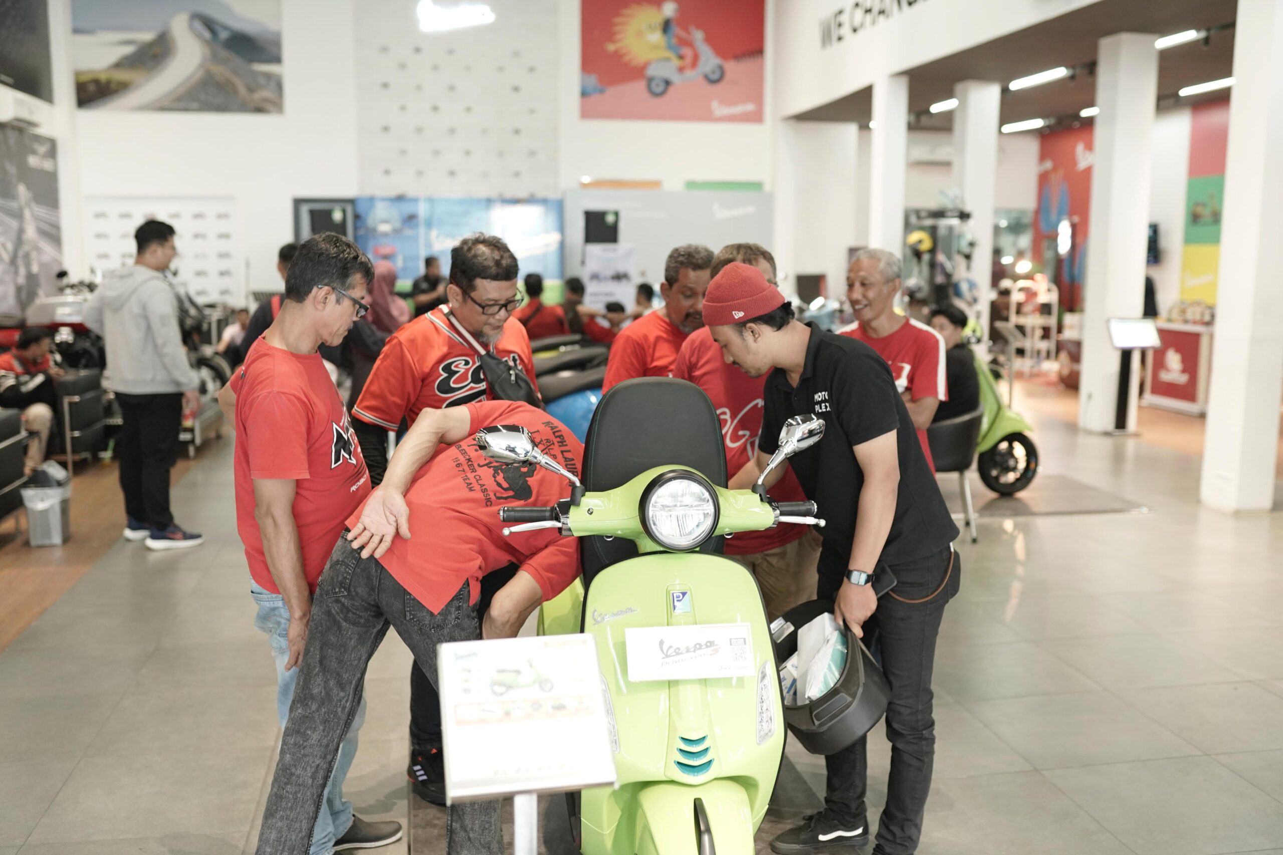 Beli Vespa di Dealer Resmi Vespa Satya, Lebih Aman & Terjamin